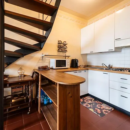 Alma Apartment *