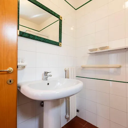 Apartment Alma *